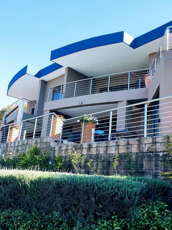 Over The Moon Guesthouse Johannesburg Exteriör bild