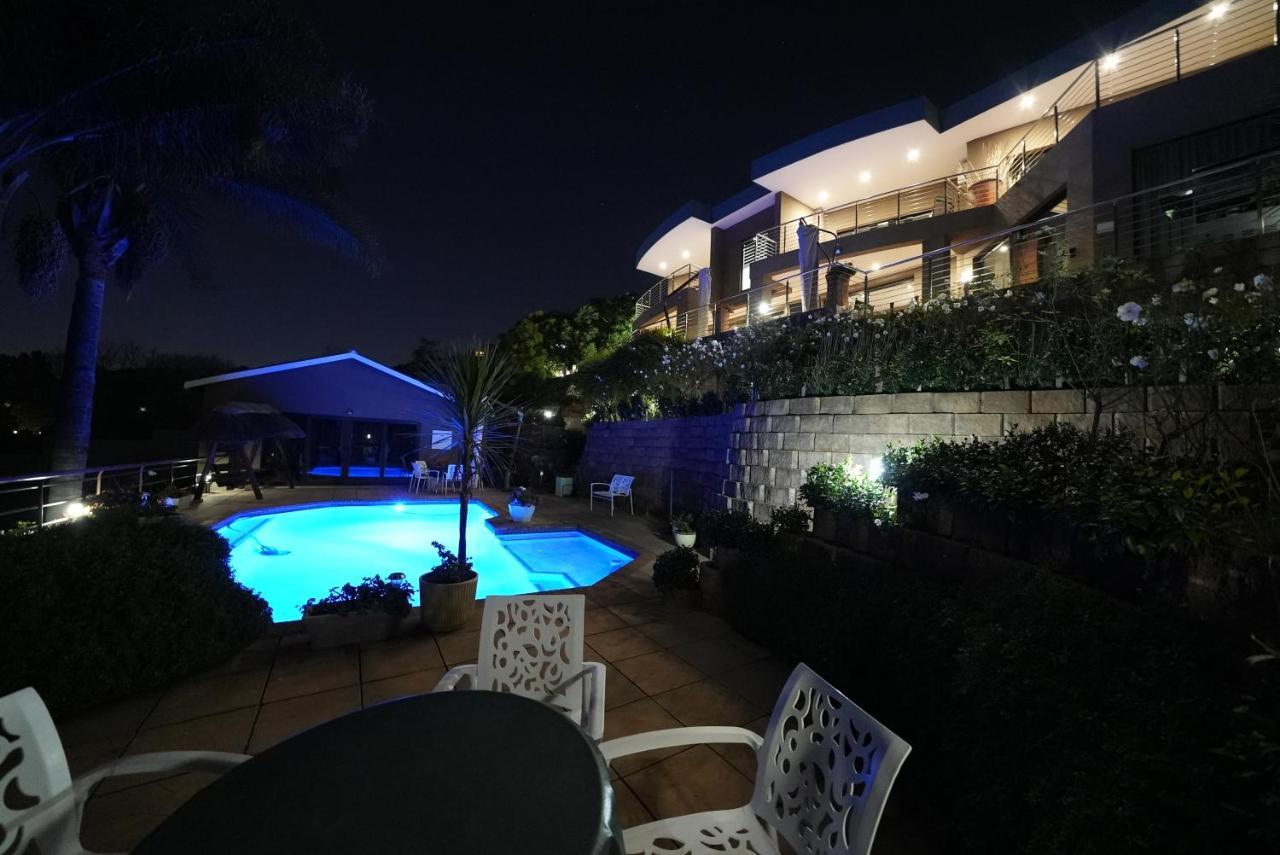 Over The Moon Guesthouse Johannesburg Exteriör bild