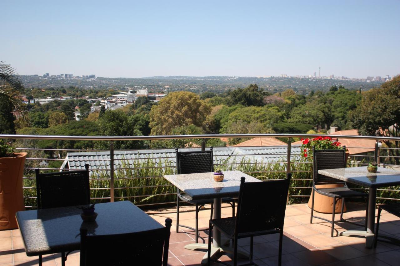 Over The Moon Guesthouse Johannesburg Exteriör bild