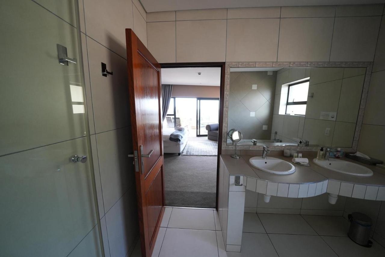 Over The Moon Guesthouse Johannesburg Exteriör bild