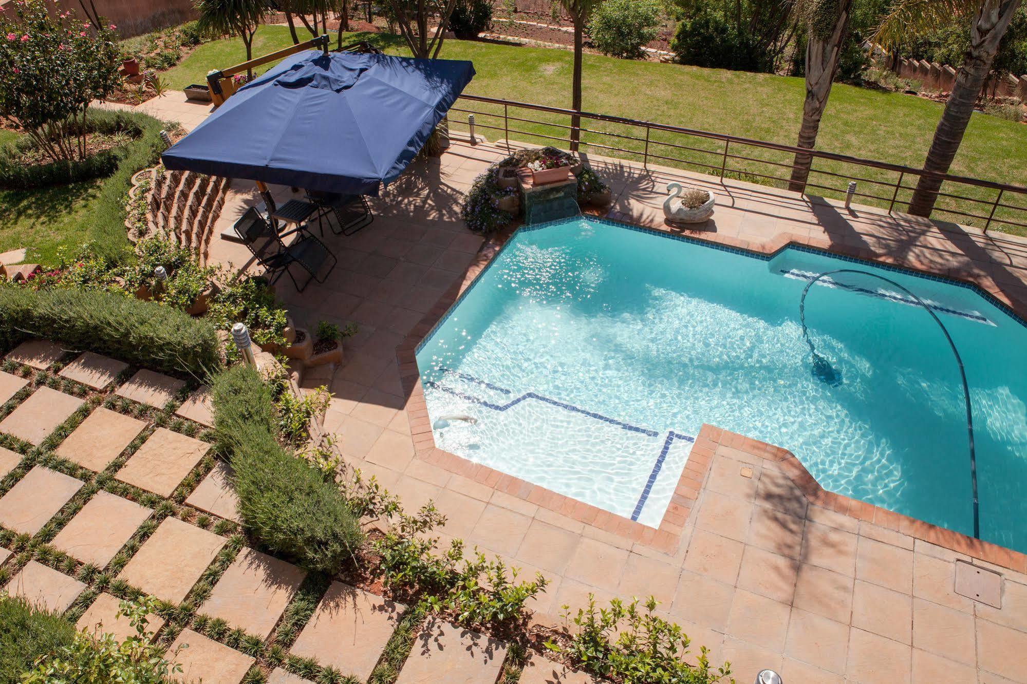 Over The Moon Guesthouse Johannesburg Exteriör bild