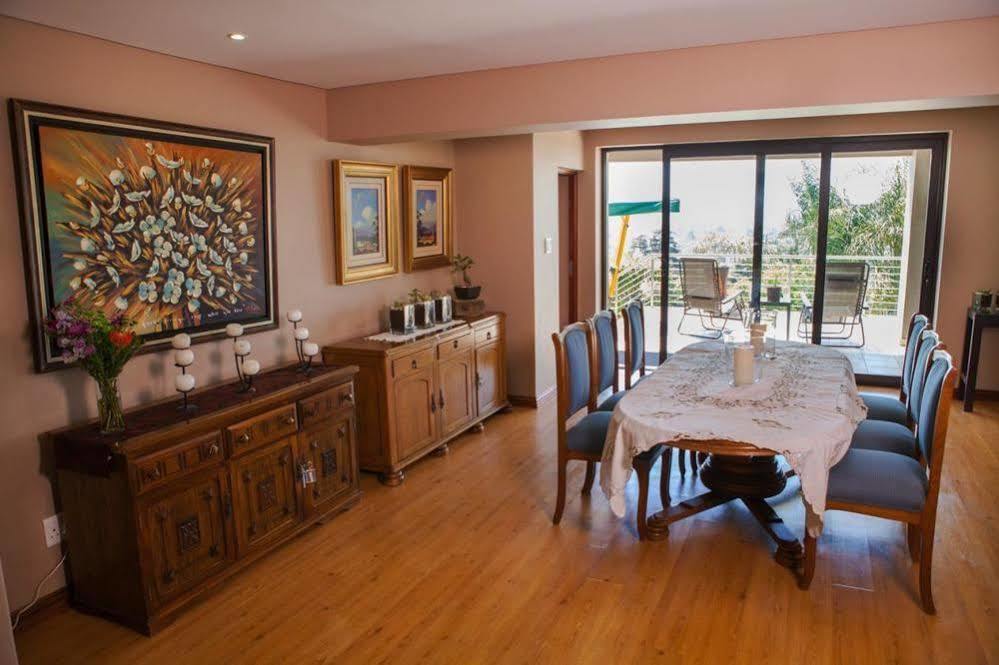 Over The Moon Guesthouse Johannesburg Exteriör bild